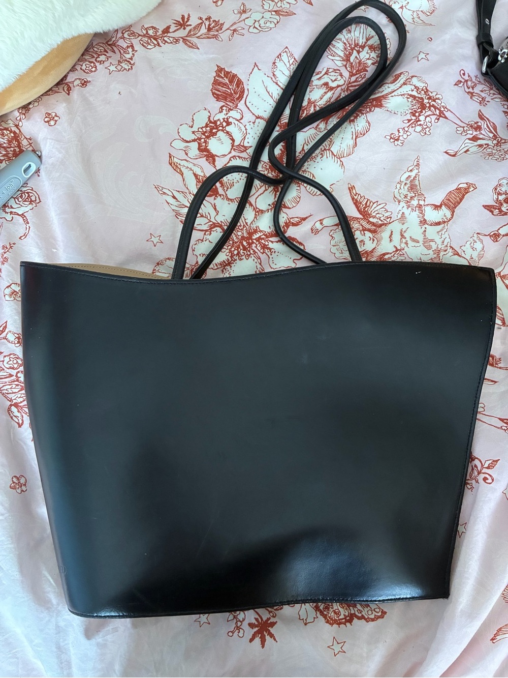 Minimalist Black Shoulder Tote